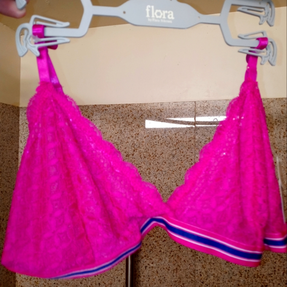 Ladies lace bra